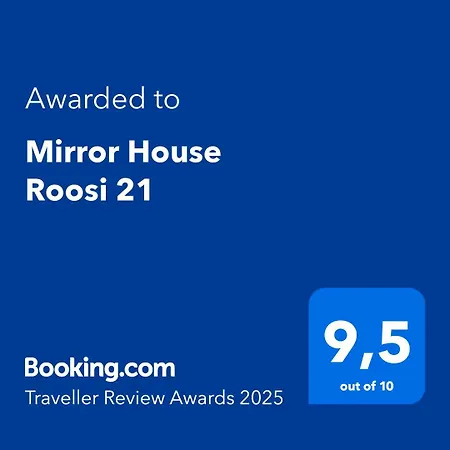 Holiday home Mirror House Roosi 21 *