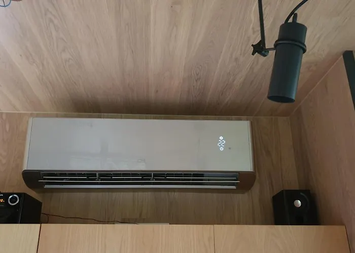 Ferienhaus Mirror House Roosi 21